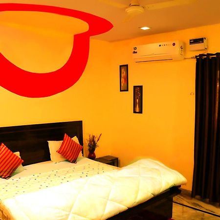 Taj Castle A Boutique Homestay Агра Екстер'єр фото