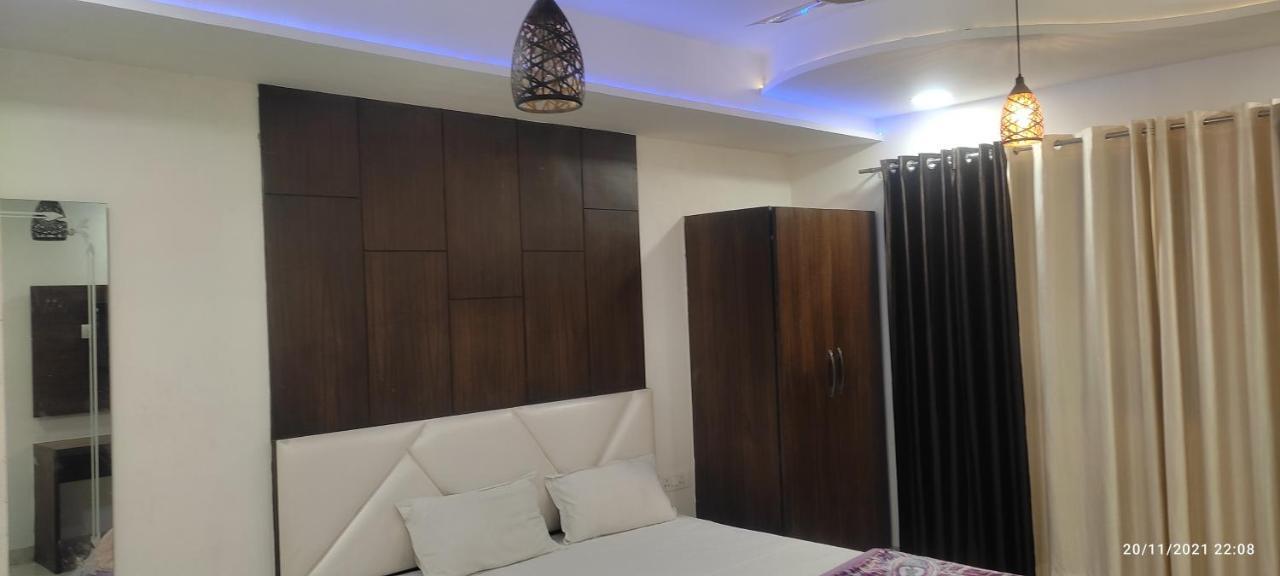 Taj Castle A Boutique Homestay Агра Екстер'єр фото