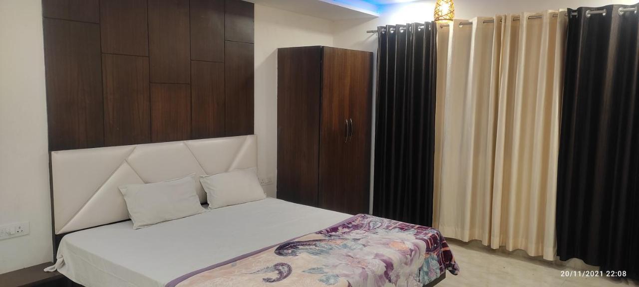Taj Castle A Boutique Homestay Агра Екстер'єр фото
