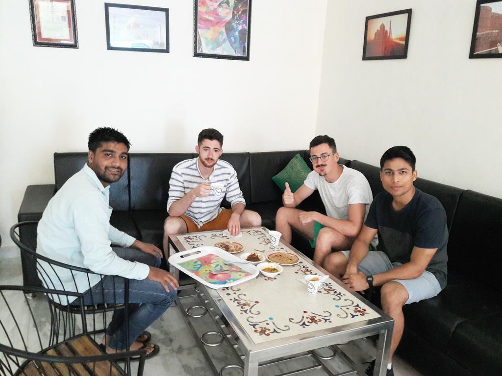 Taj Castle A Boutique Homestay Агра Екстер'єр фото