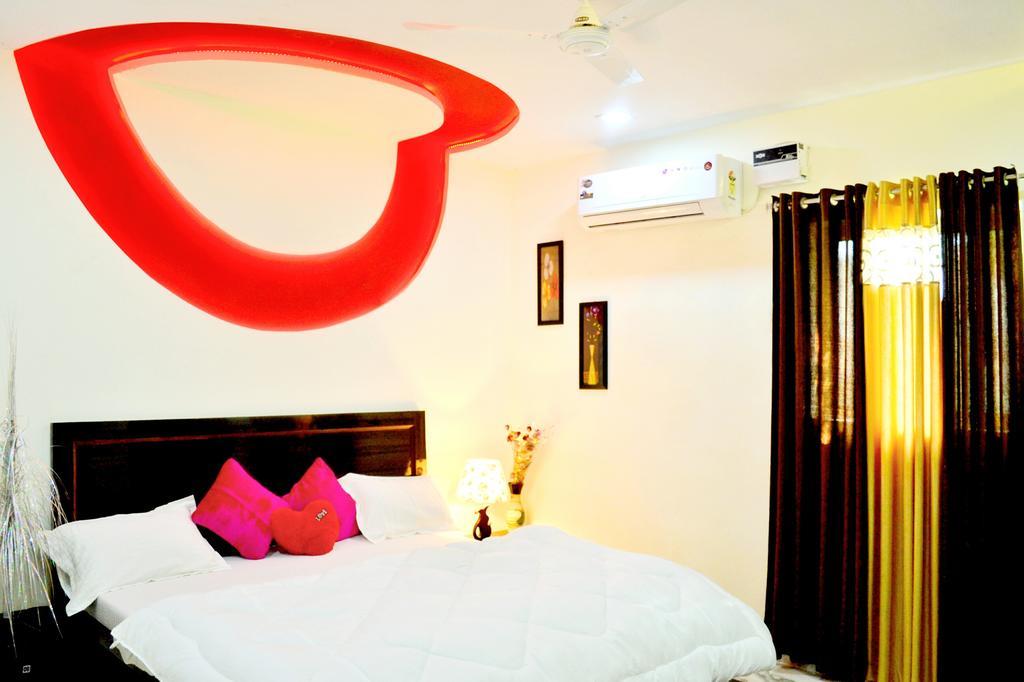 Taj Castle A Boutique Homestay Агра Екстер'єр фото
