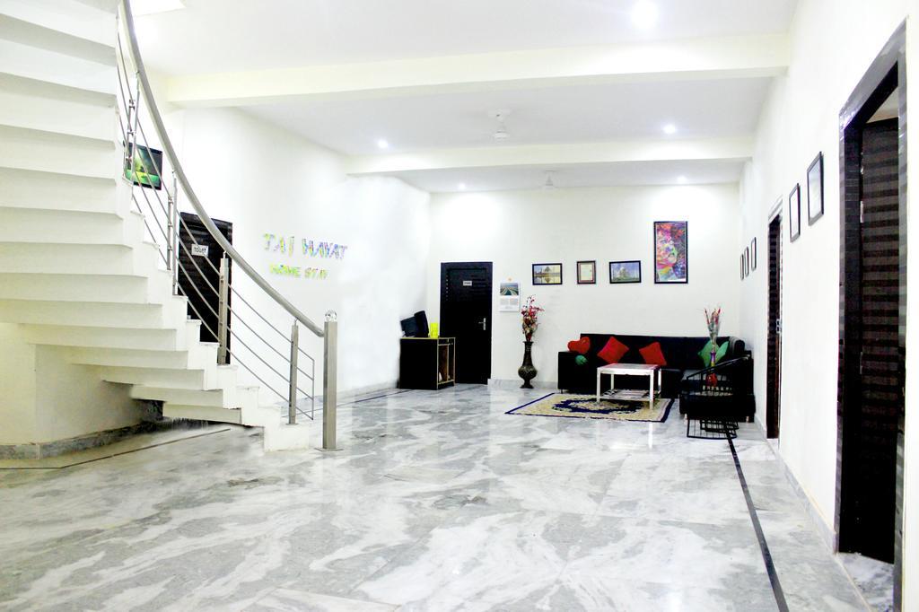 Taj Castle A Boutique Homestay Агра Екстер'єр фото