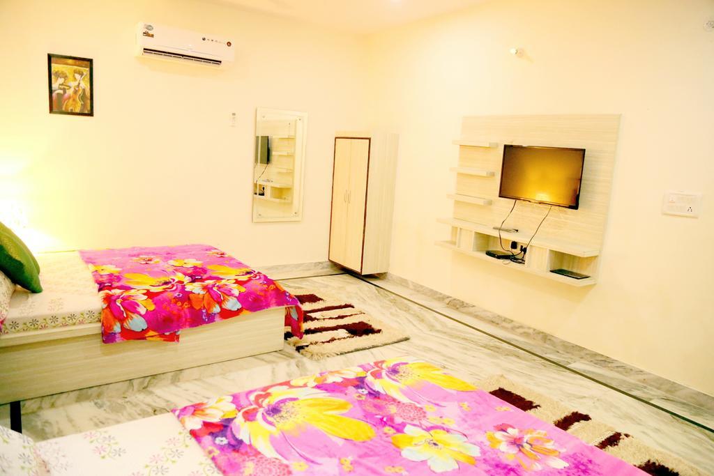 Taj Castle A Boutique Homestay Агра Екстер'єр фото
